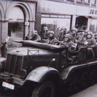 Tysk millitærkøretøj i Aabenraa under 2. Verdenskrig